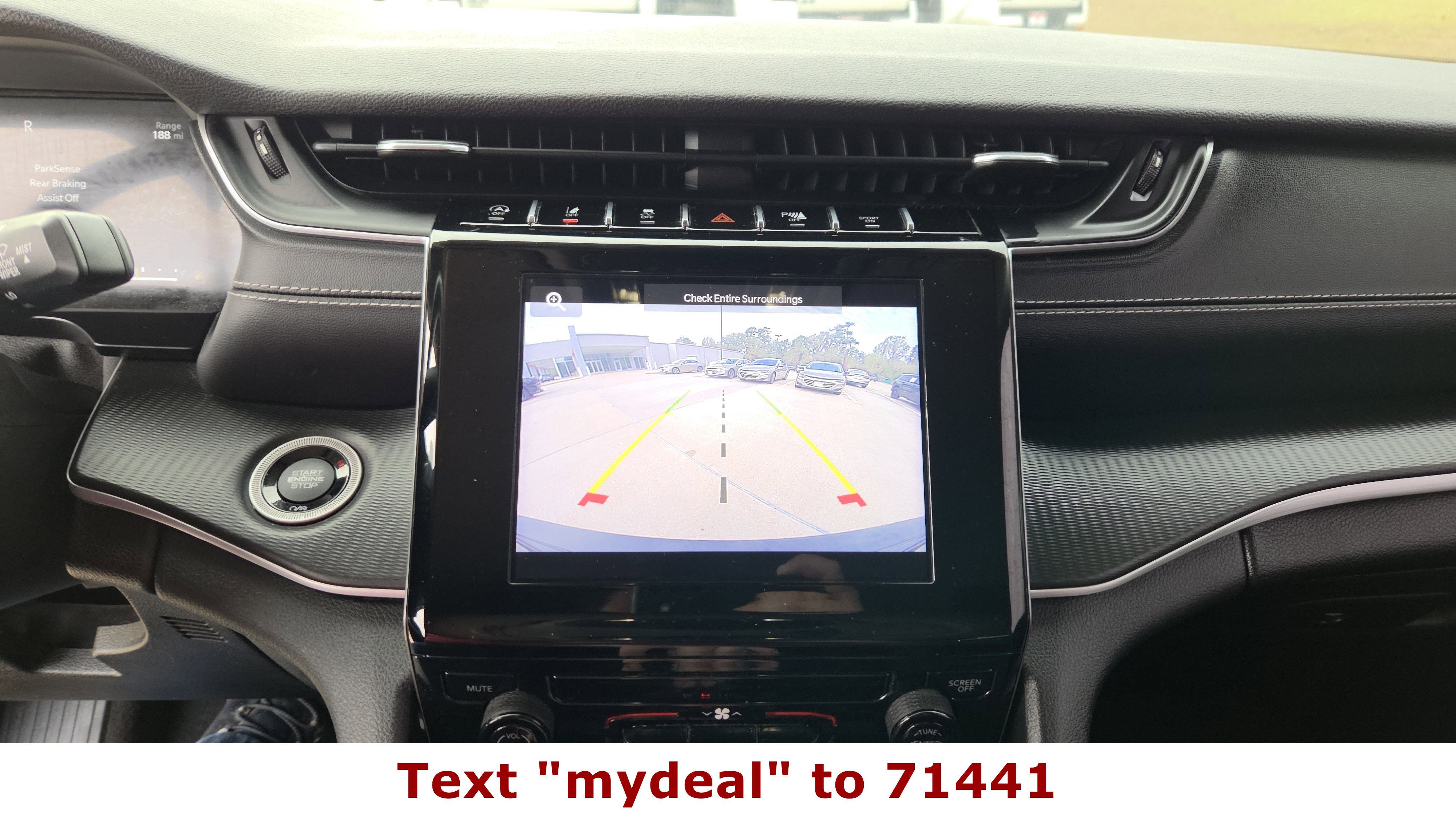 2023 Jeep Grand Cherokee Laredo