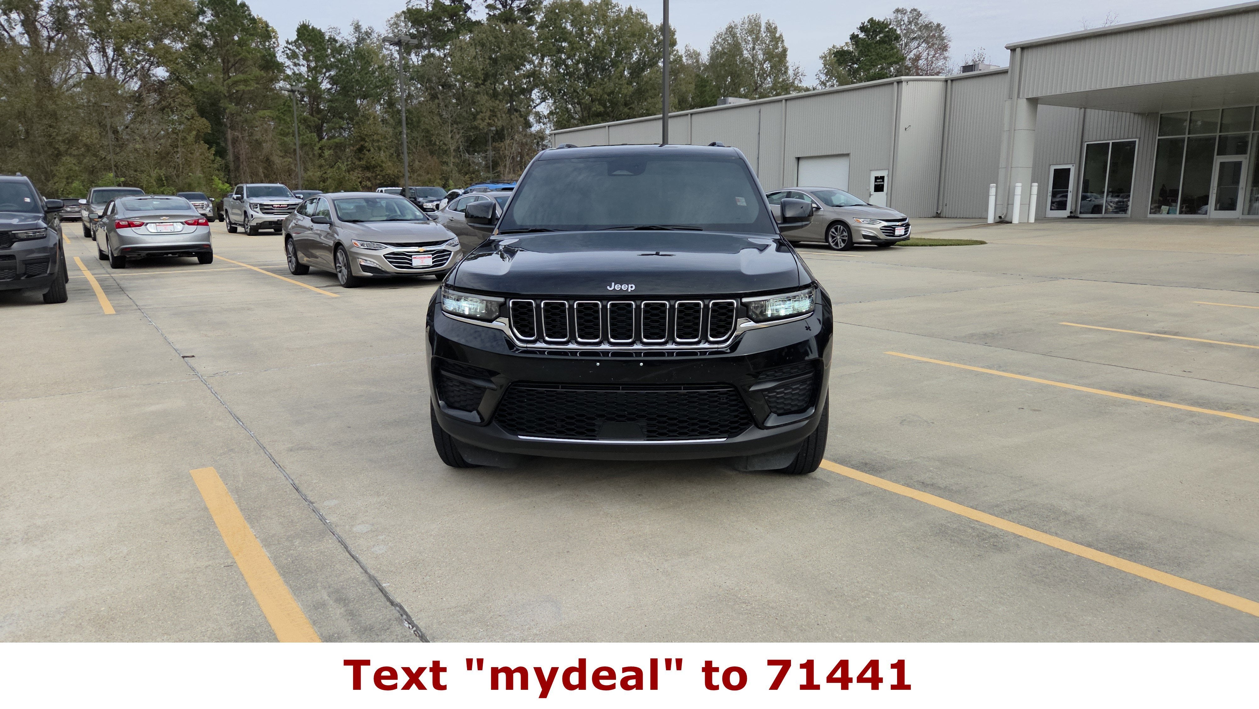 2023 Jeep Grand Cherokee Laredo