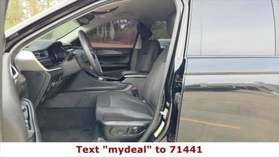 2023 Jeep Grand Cherokee Laredo