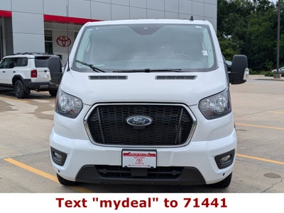 2025 Ford Transit Passenger Wagon XLT