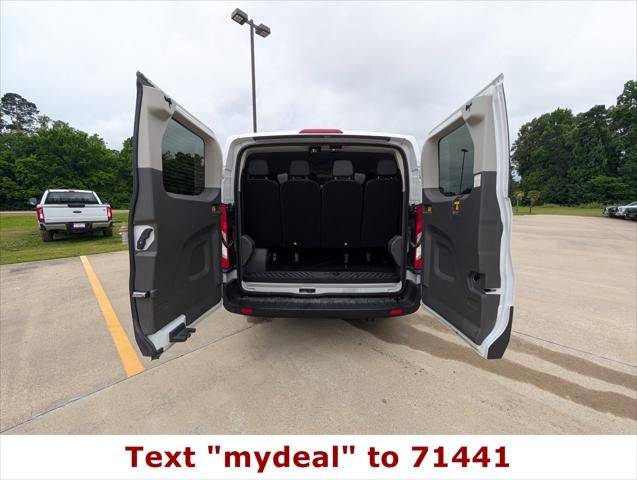 2025 Ford Transit Passenger Wagon XLT