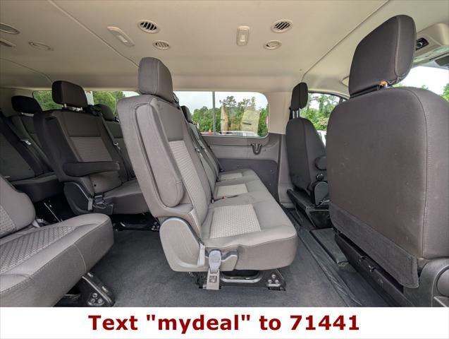 2025 Ford Transit Passenger Wagon XLT
