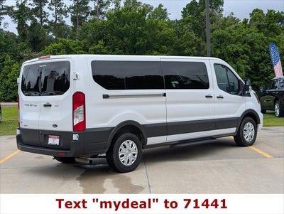 2025 Ford Transit Passenger Wagon XLT