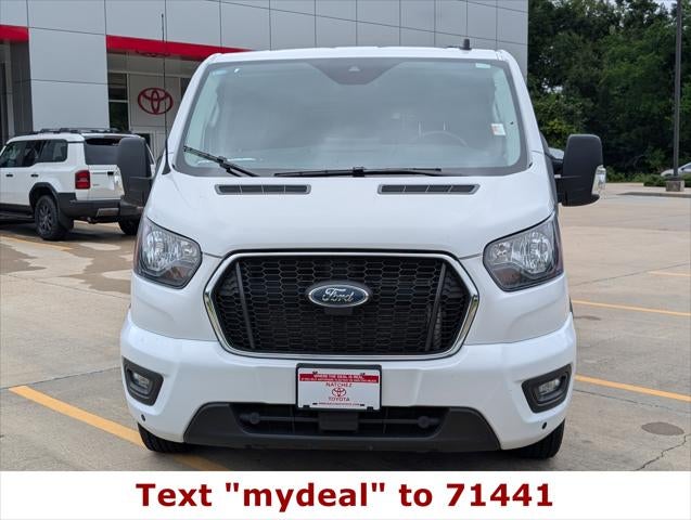 2025 Ford Transit Passenger Wagon XLT