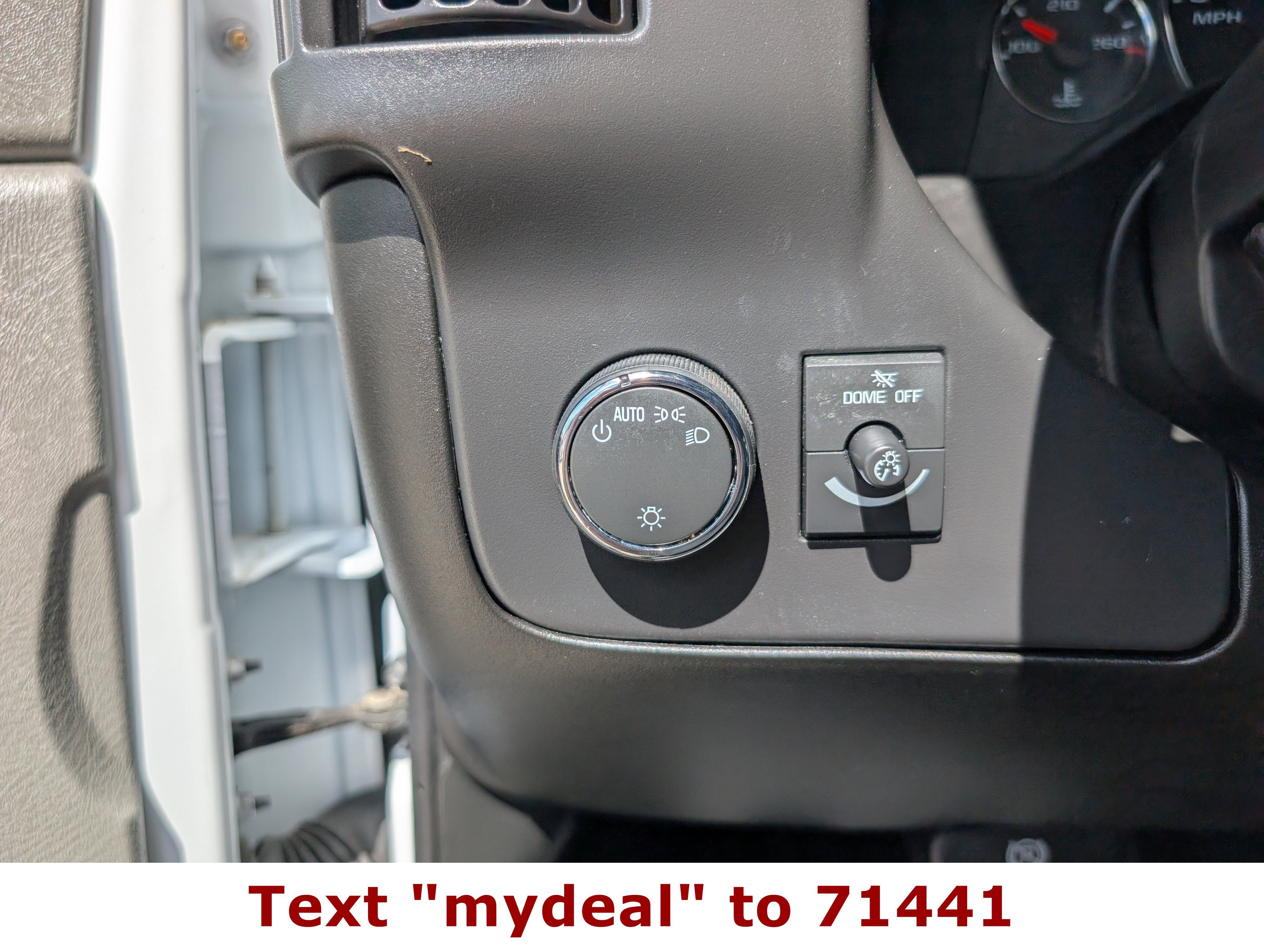 2025 Chevrolet Express Passenger LT