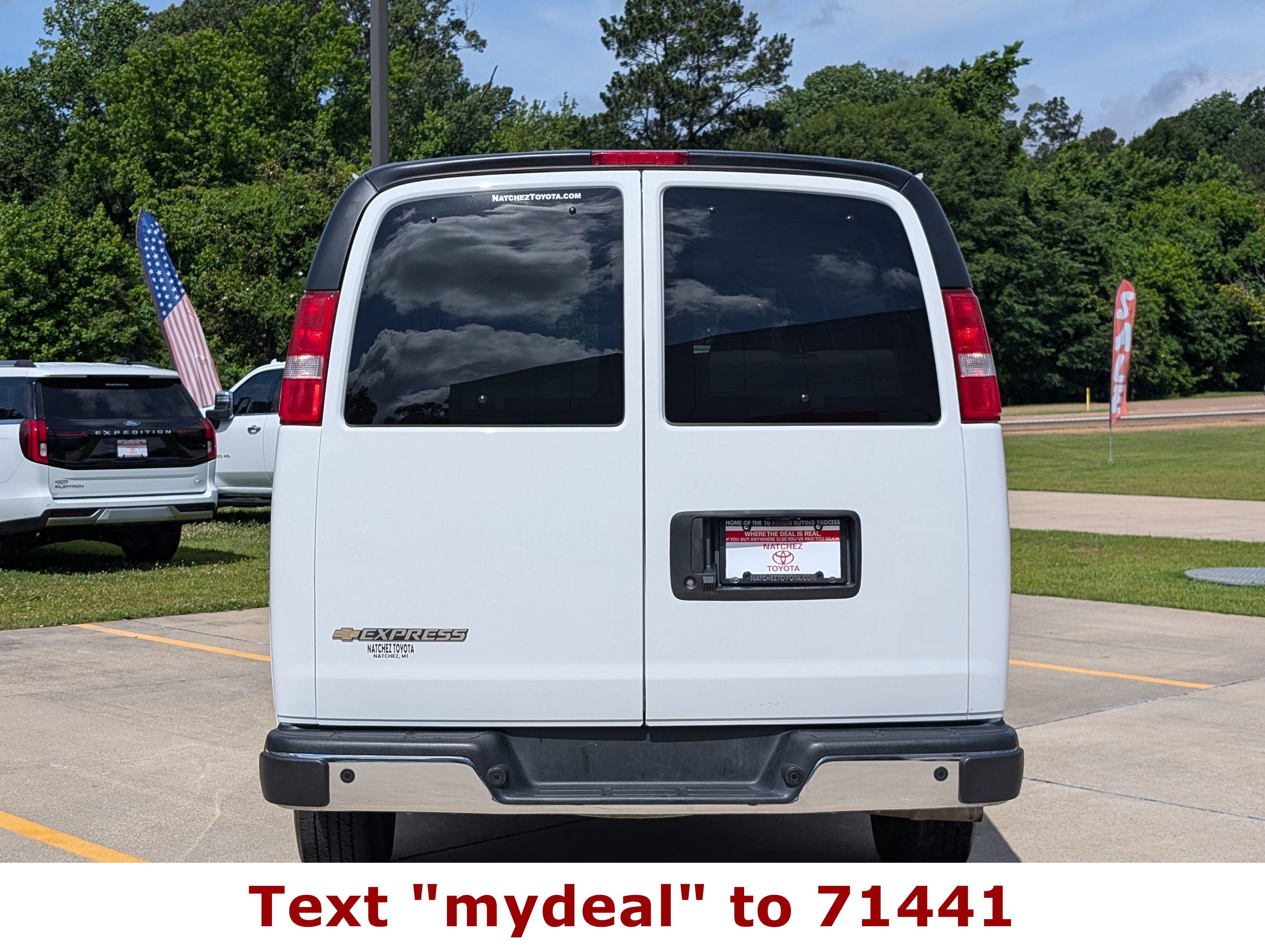 2025 Chevrolet Express Passenger LT