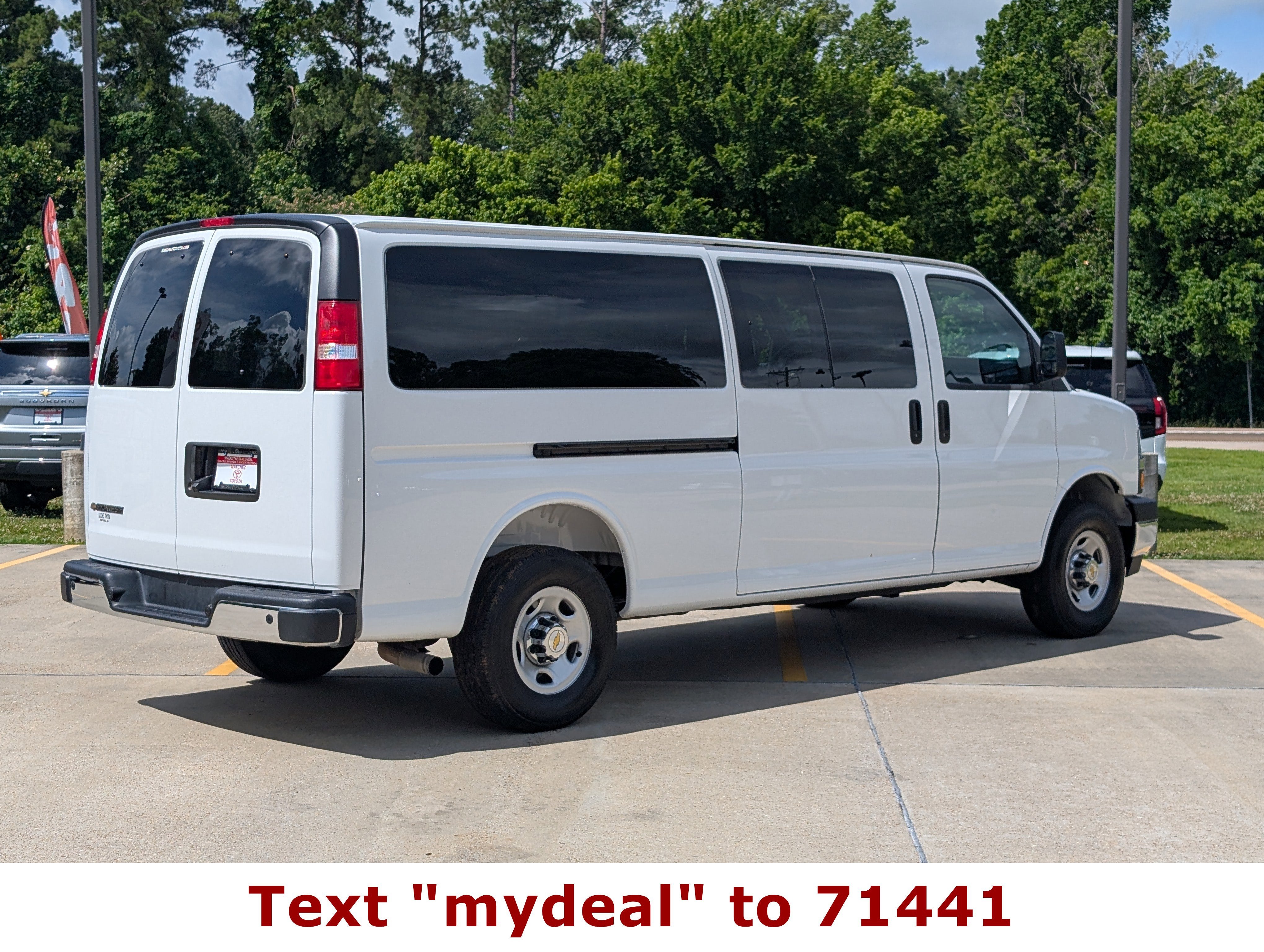 2025 Chevrolet Express Passenger LT