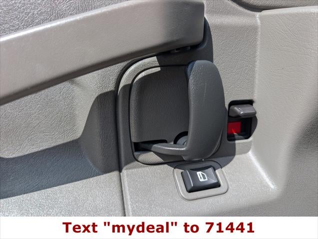 2025 Chevrolet Express Passenger LT