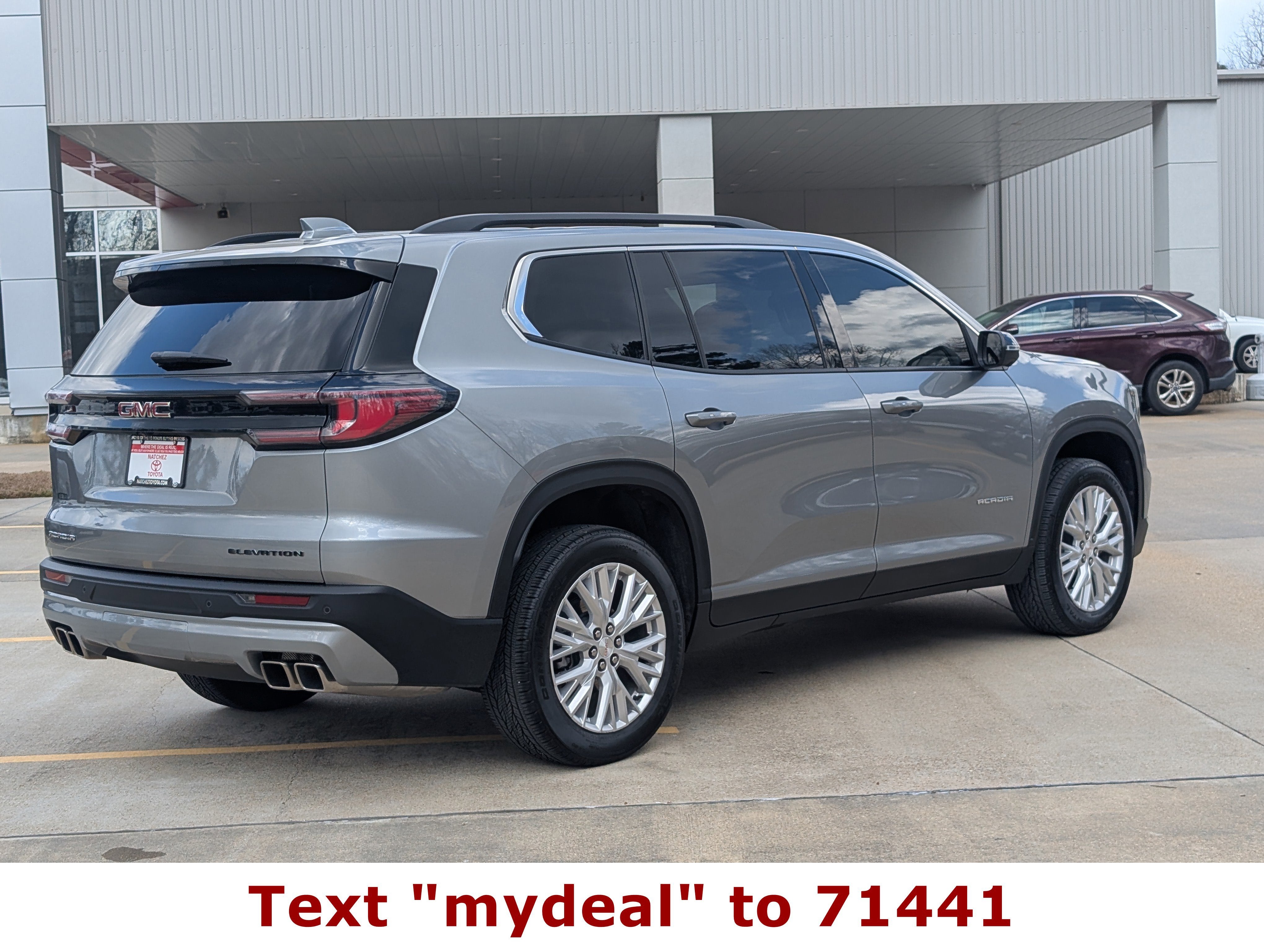 2025 GMC Acadia FWD Elevation