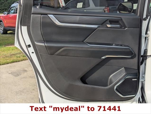 2025 GMC Acadia FWD Elevation