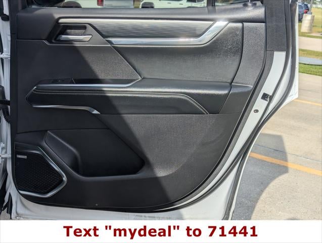 2025 GMC Acadia FWD Elevation