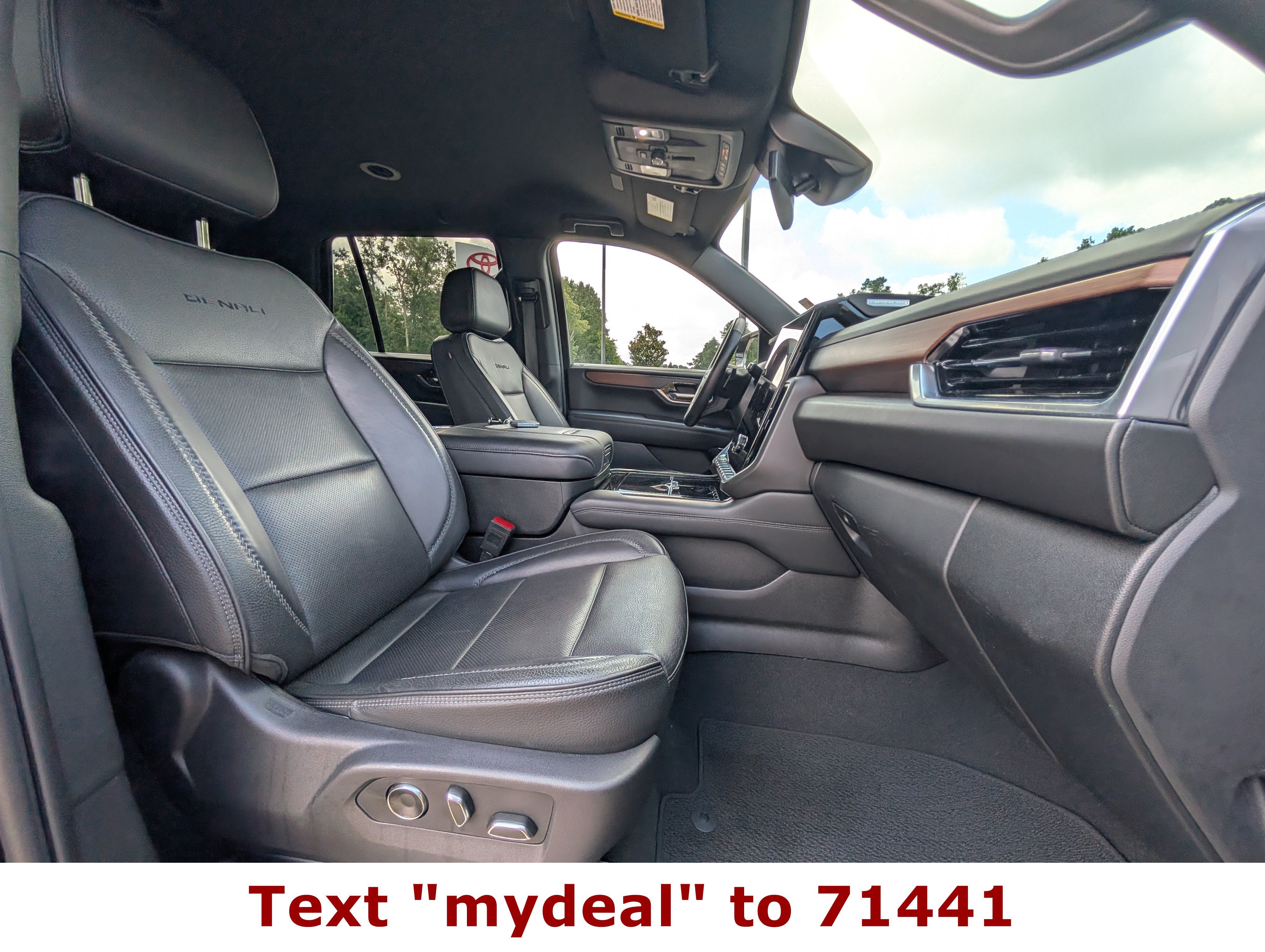 2025 GMC Yukon Denali