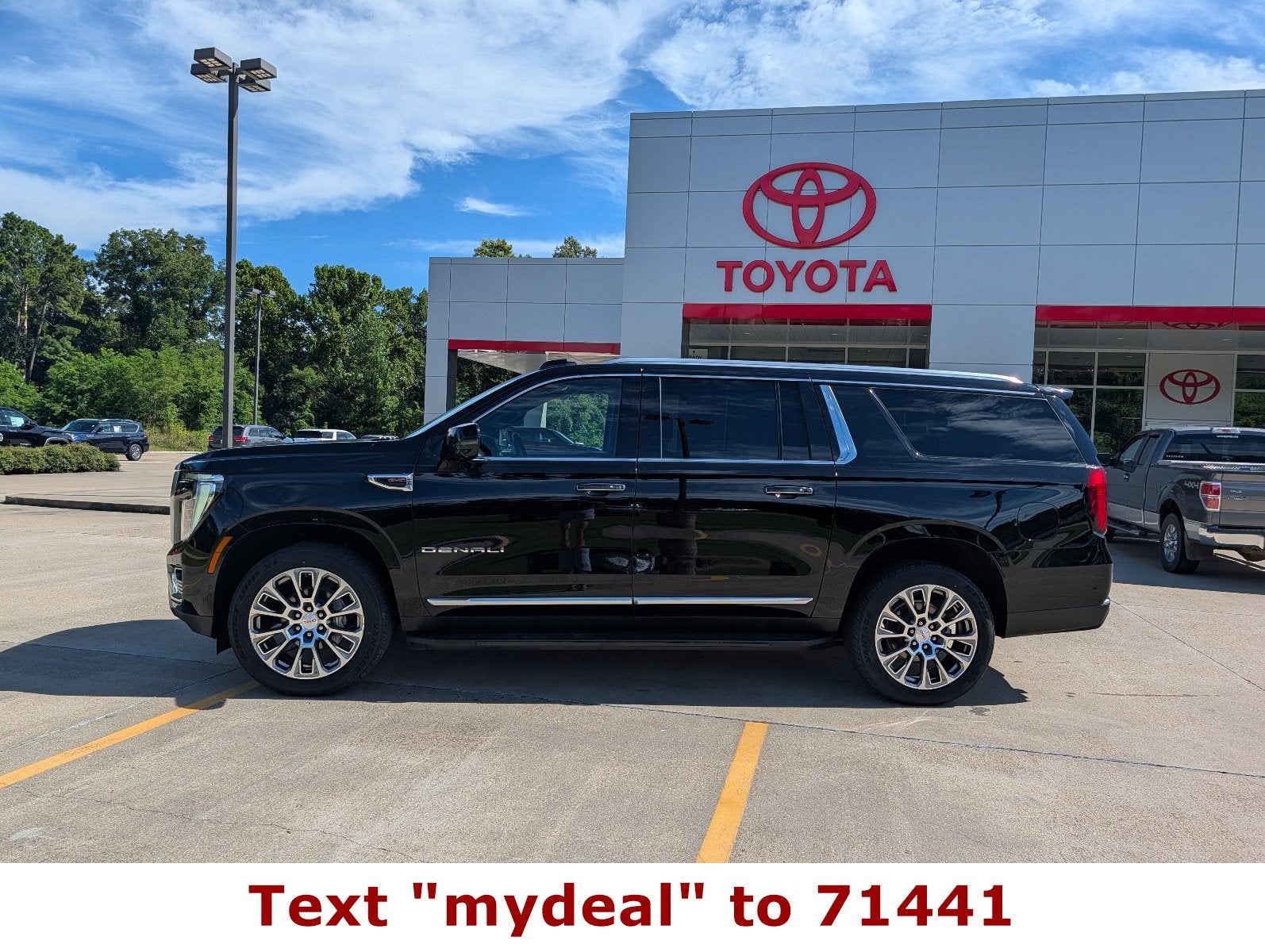 2025 GMC Yukon XL Denali