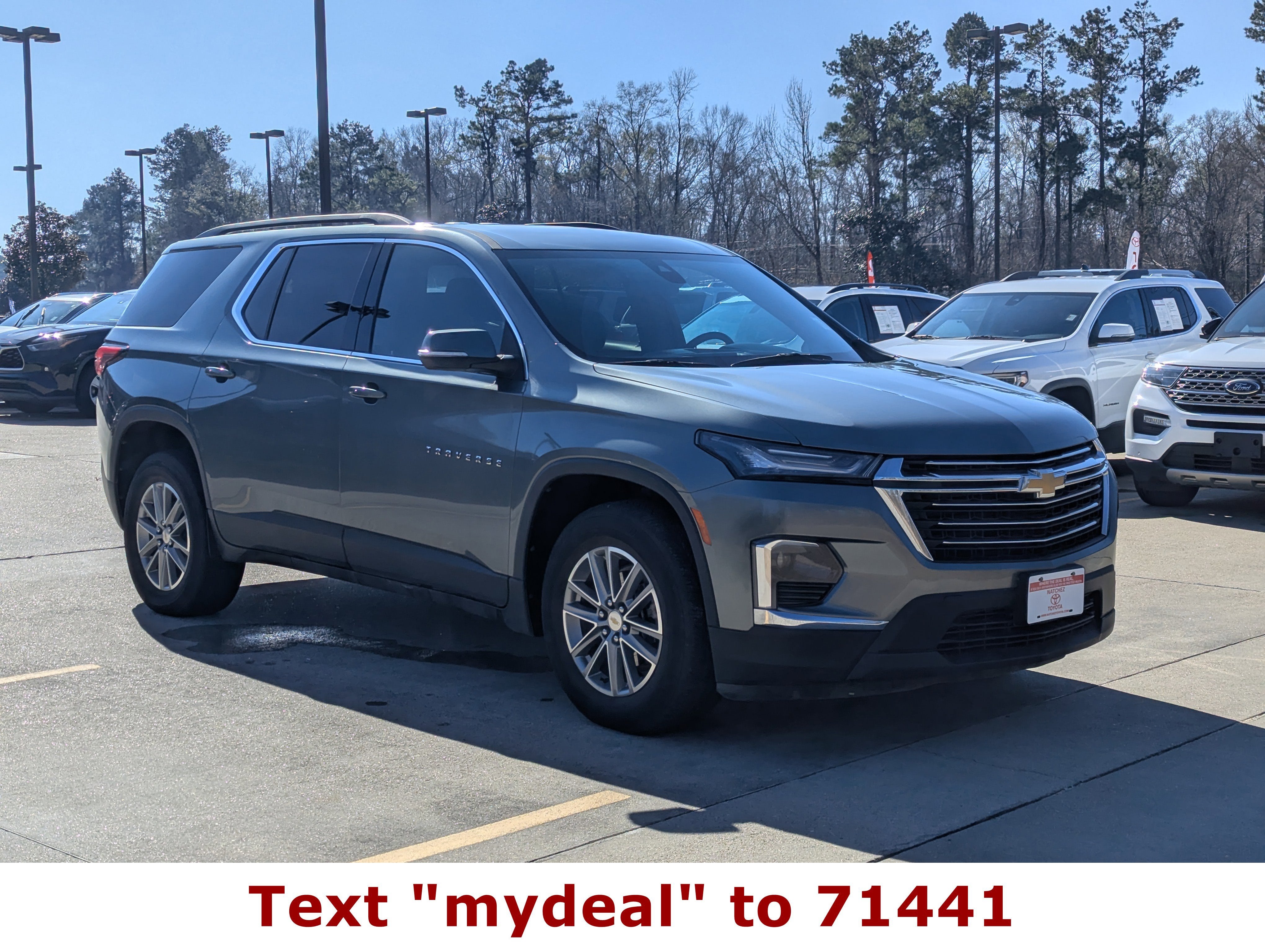 2023 Chevrolet Traverse LT Cloth