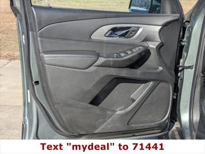 2023 Chevrolet Traverse LT Cloth