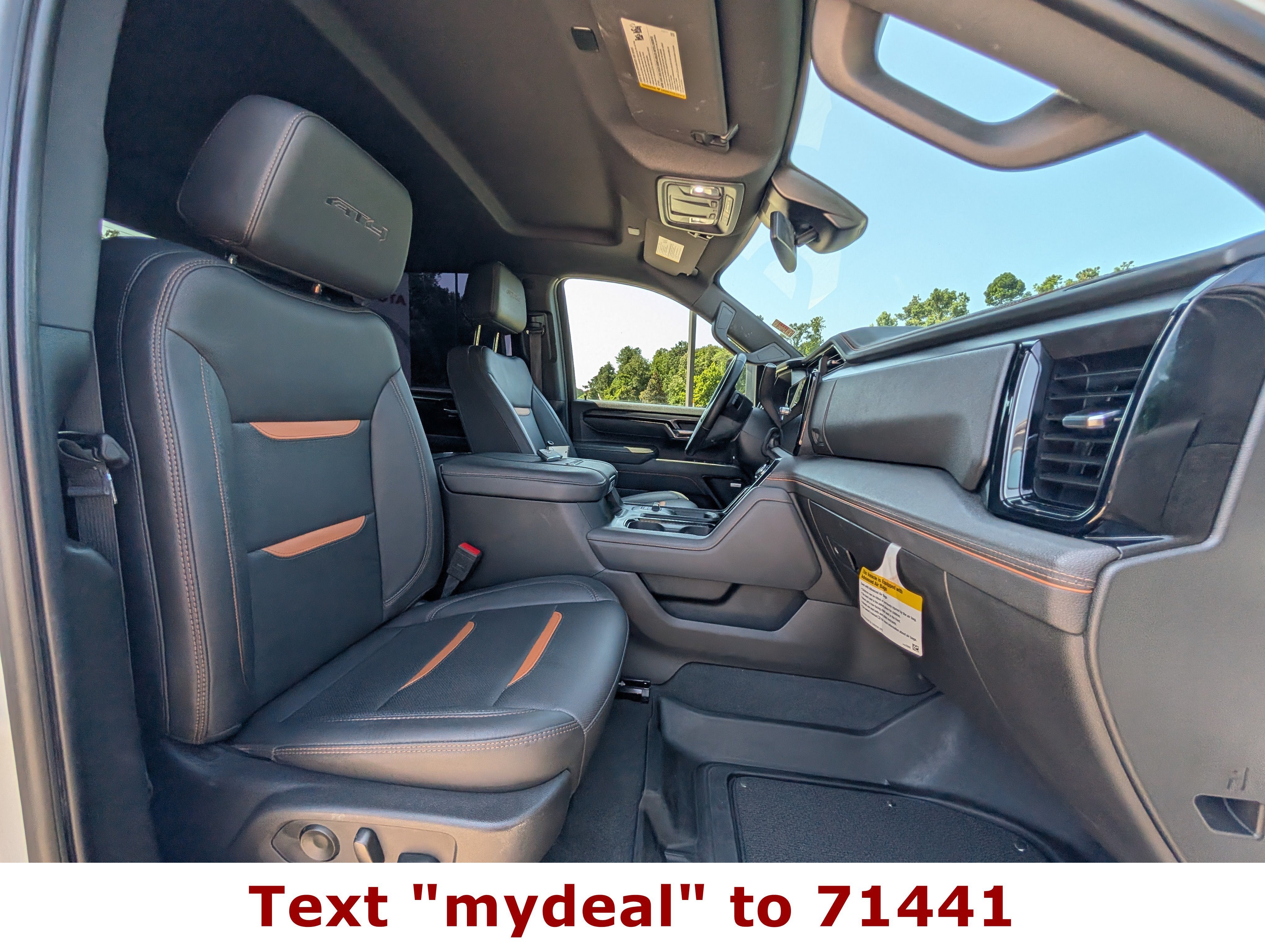 2025 GMC Sierra 2500HD AT4