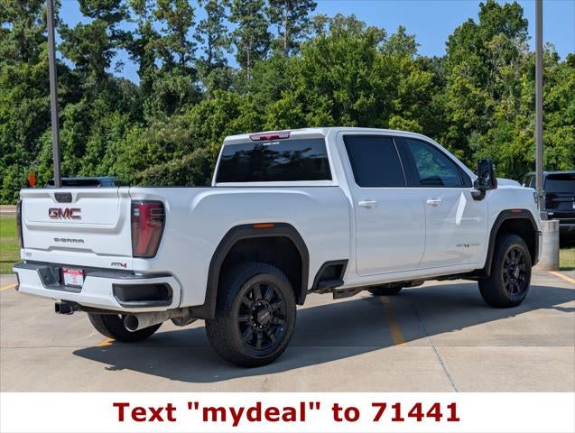 2025 GMC Sierra 2500HD AT4