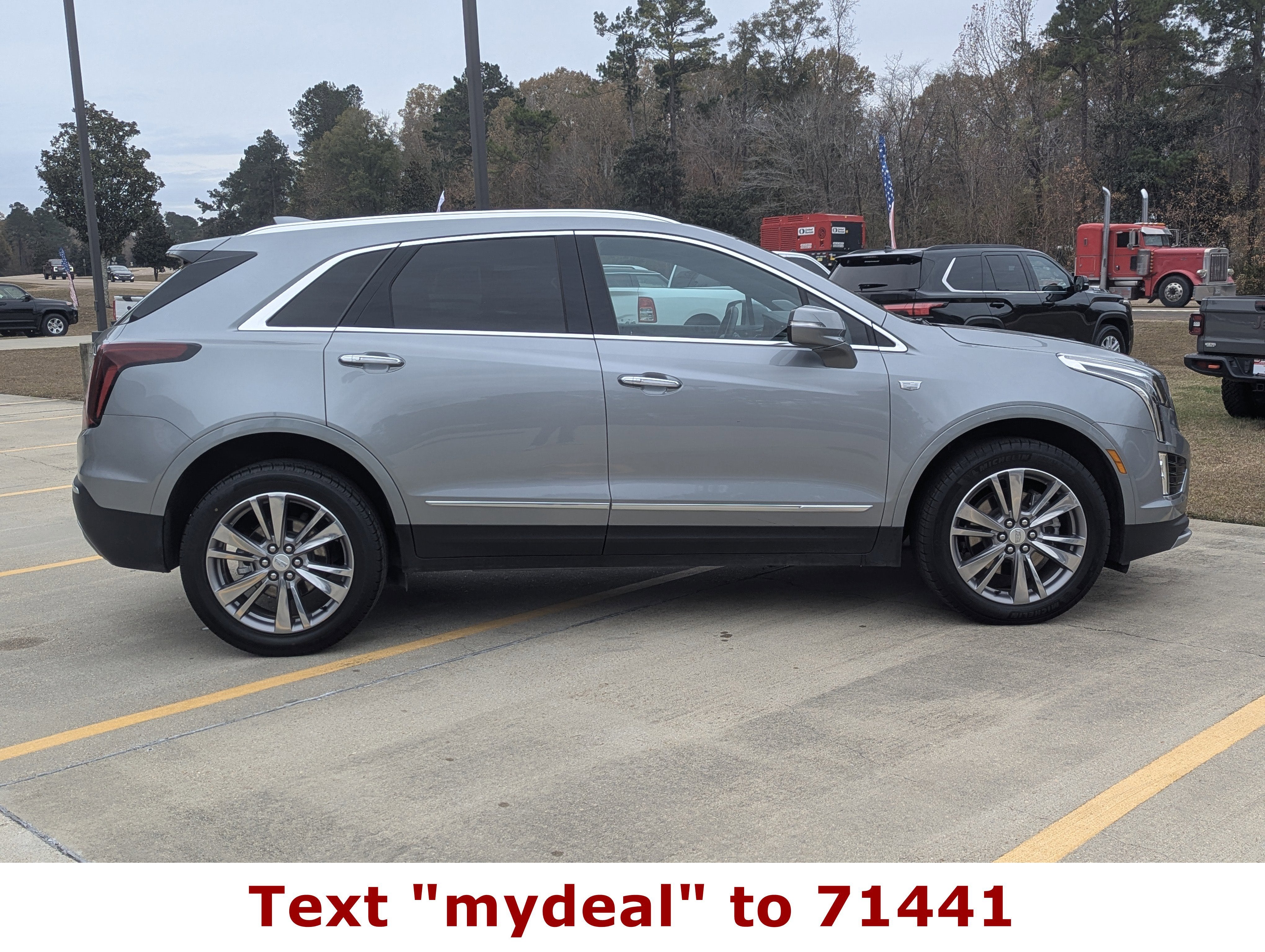 2025 Cadillac XT5 FWD Premium Luxury