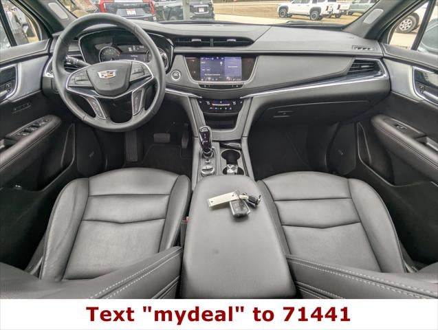 2025 Cadillac XT5 FWD Premium Luxury