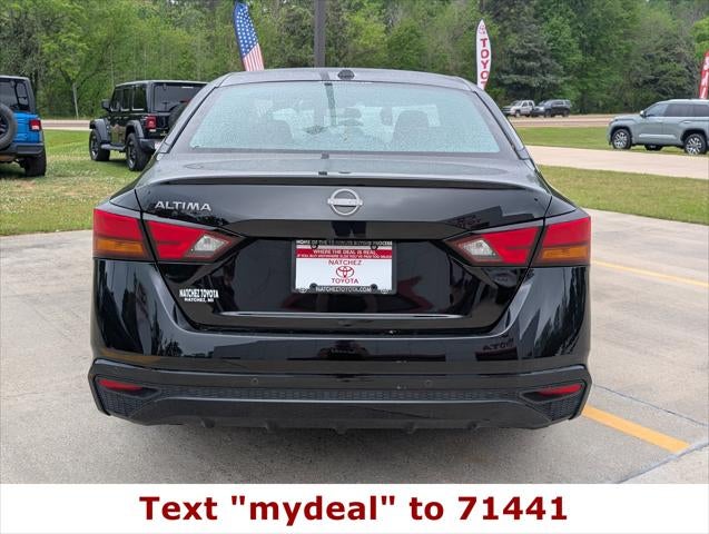 2025 Nissan Altima SV