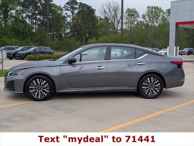 2025 Nissan Altima SV