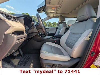 2019 Toyota RAV4 XLE Premium