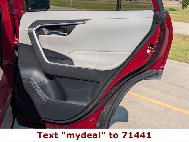2019 Toyota RAV4 XLE Premium