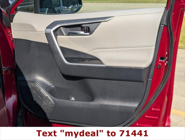 2019 Toyota RAV4 XLE Premium