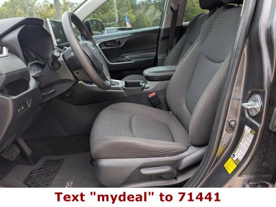 2024 Toyota RAV4 LE