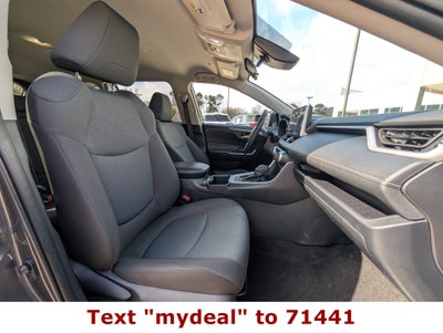 2025 Toyota RAV4 XLE