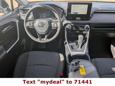 2025 Toyota RAV4 XLE