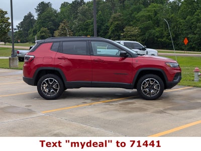 2025 Jeep Compass Trailhawk