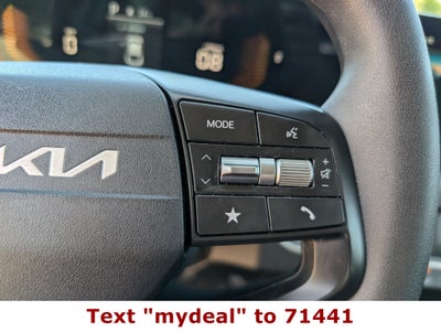 2025 Kia K4 LXS
