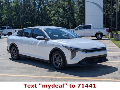 2025 Kia K4 LXS