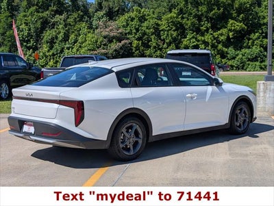 2025 Kia K4 LXS