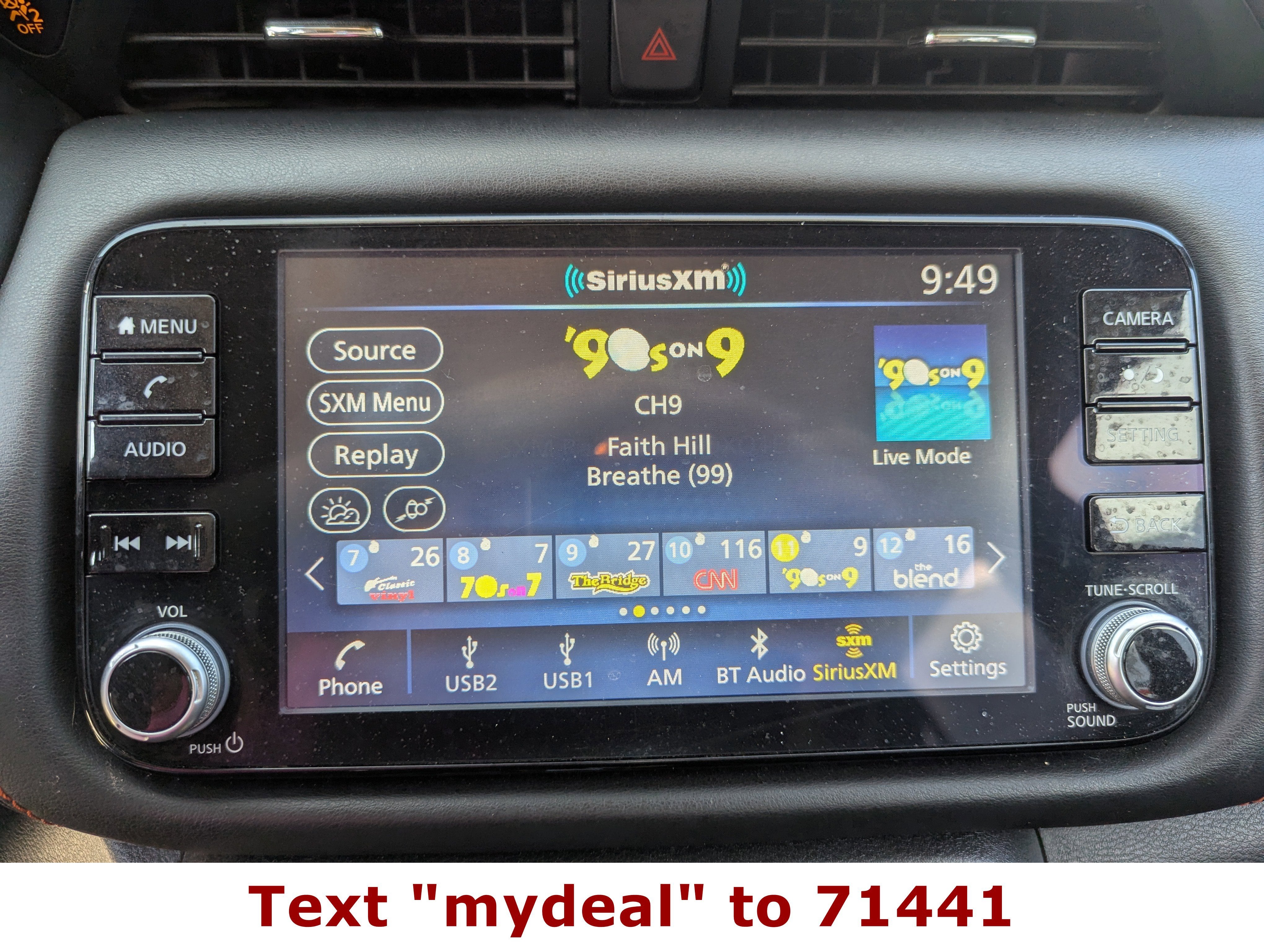 2022 Nissan Kicks SR