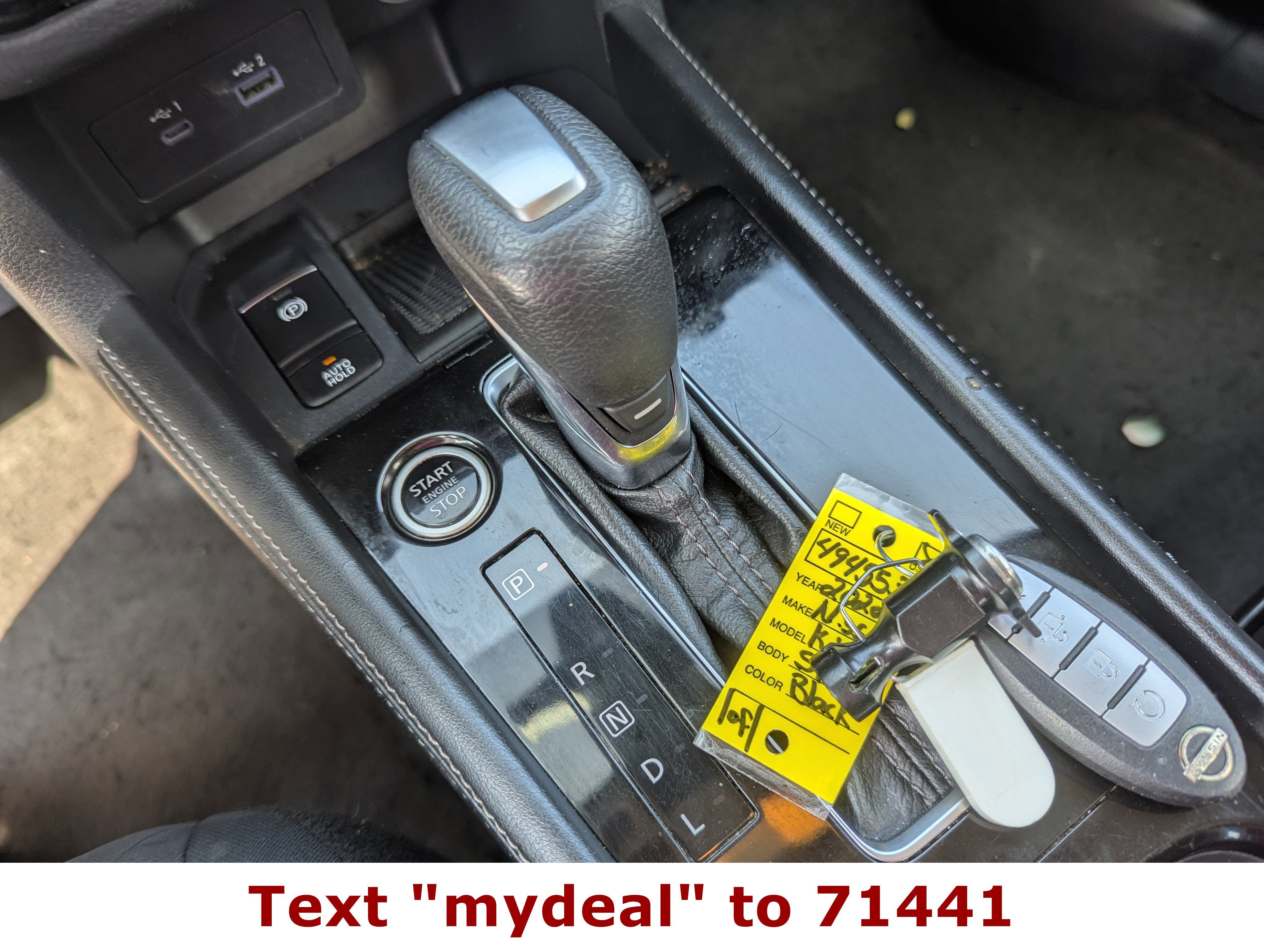 2022 Nissan Kicks SR