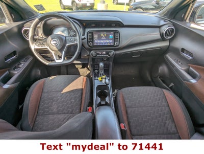 2022 Nissan Kicks SR