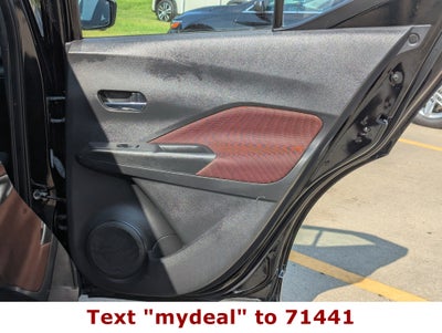 2022 Nissan Kicks SR