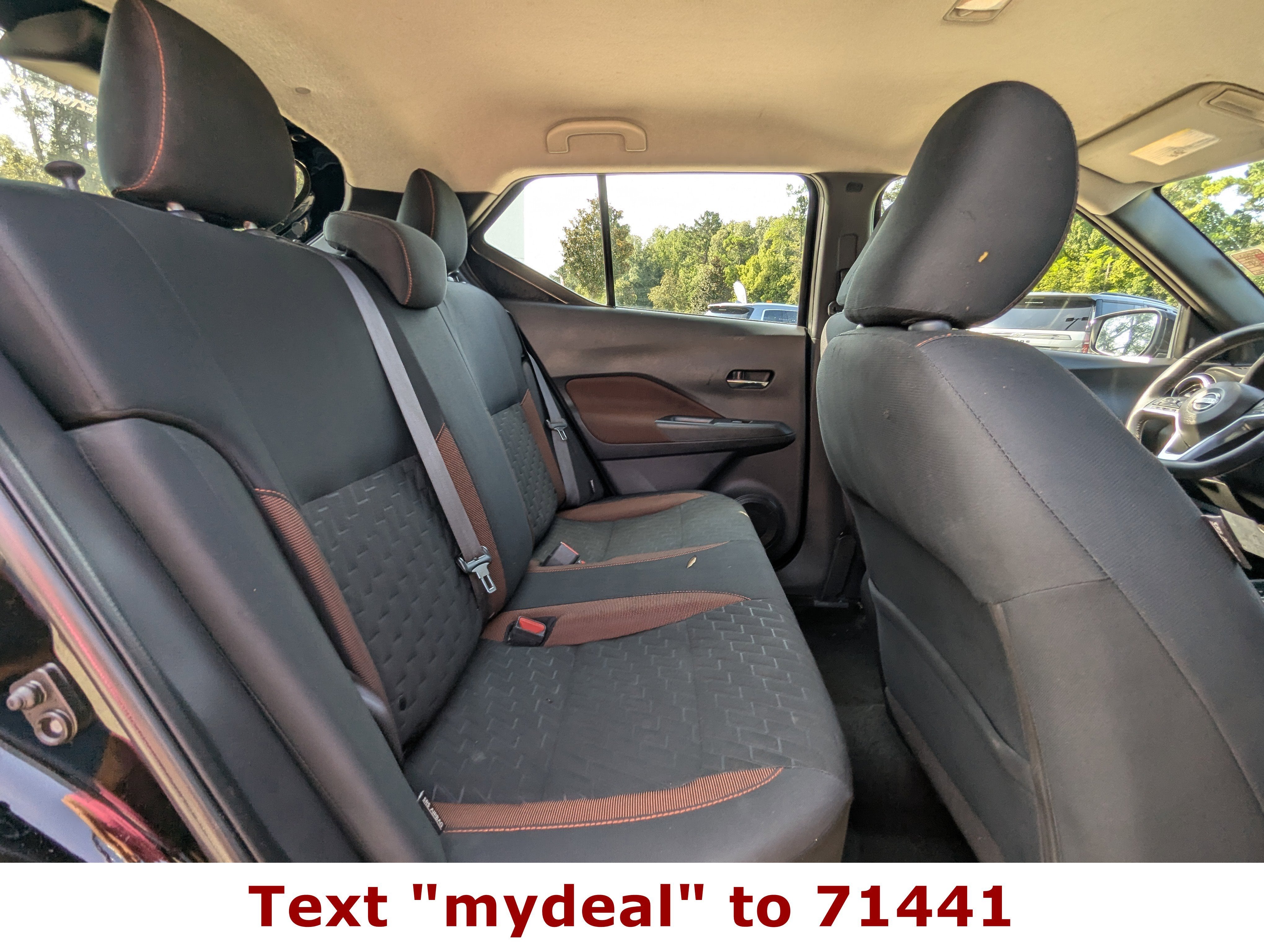 2022 Nissan Kicks SR