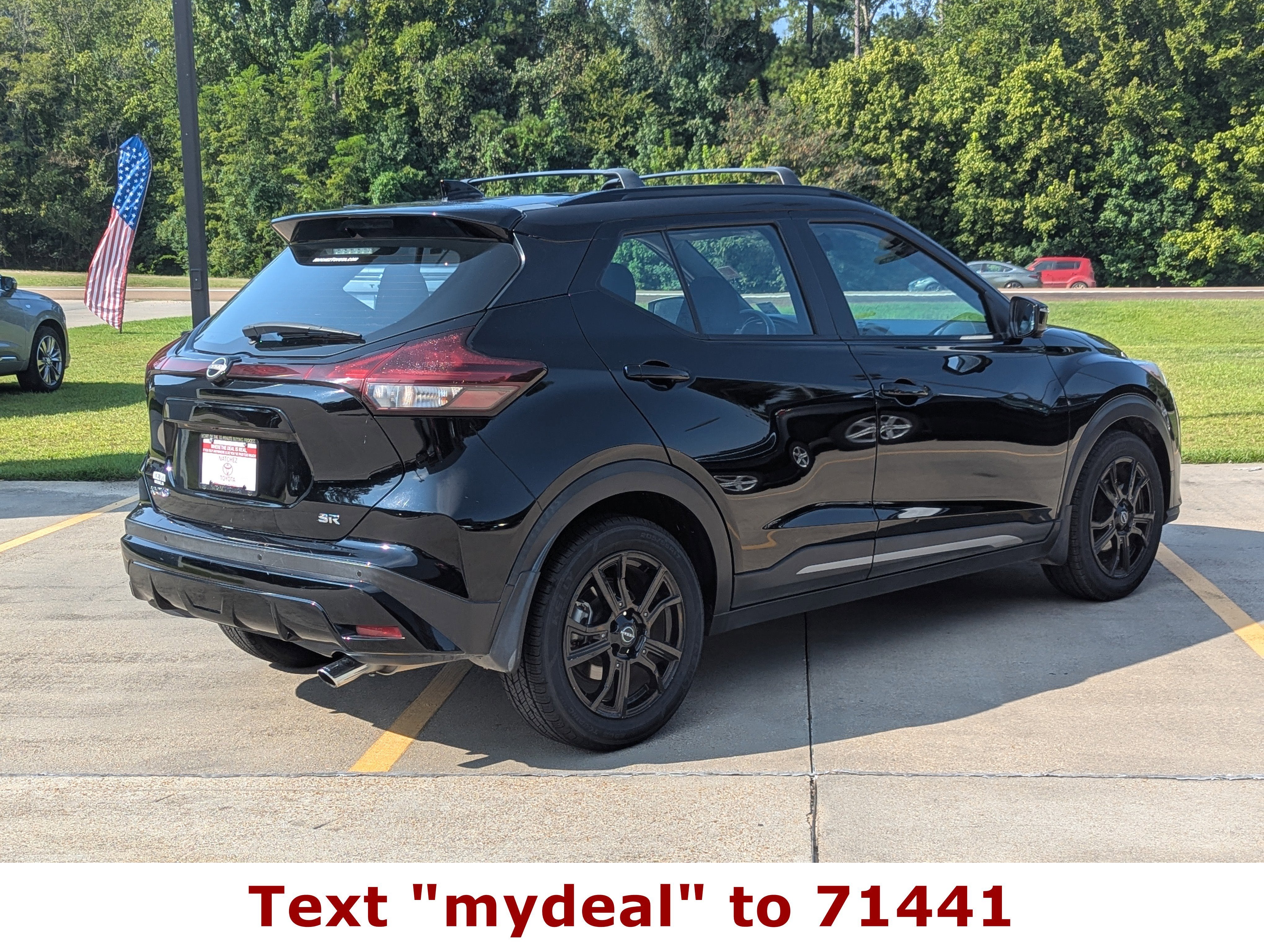 2022 Nissan Kicks SR