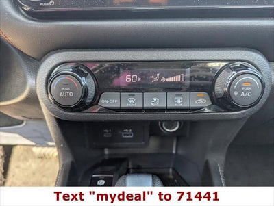 2022 Nissan Kicks SR