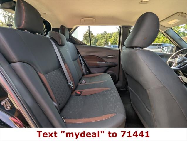 2022 Nissan Kicks SR