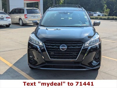 2022 Nissan Kicks SR