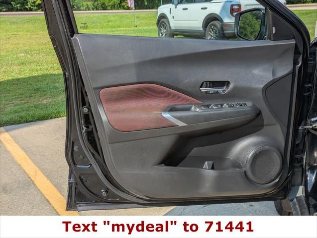 2022 Nissan Kicks SR