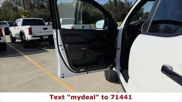 2025 Toyota Tacoma 4WD TRD Pro Hybrid