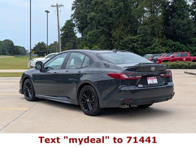 2025 Toyota Camry SE