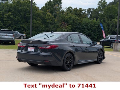 2025 Toyota Camry SE