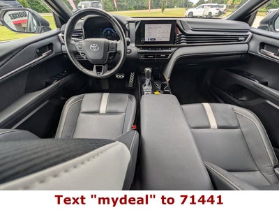 2025 Toyota Camry SE