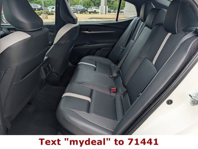 2025 Toyota Camry SE